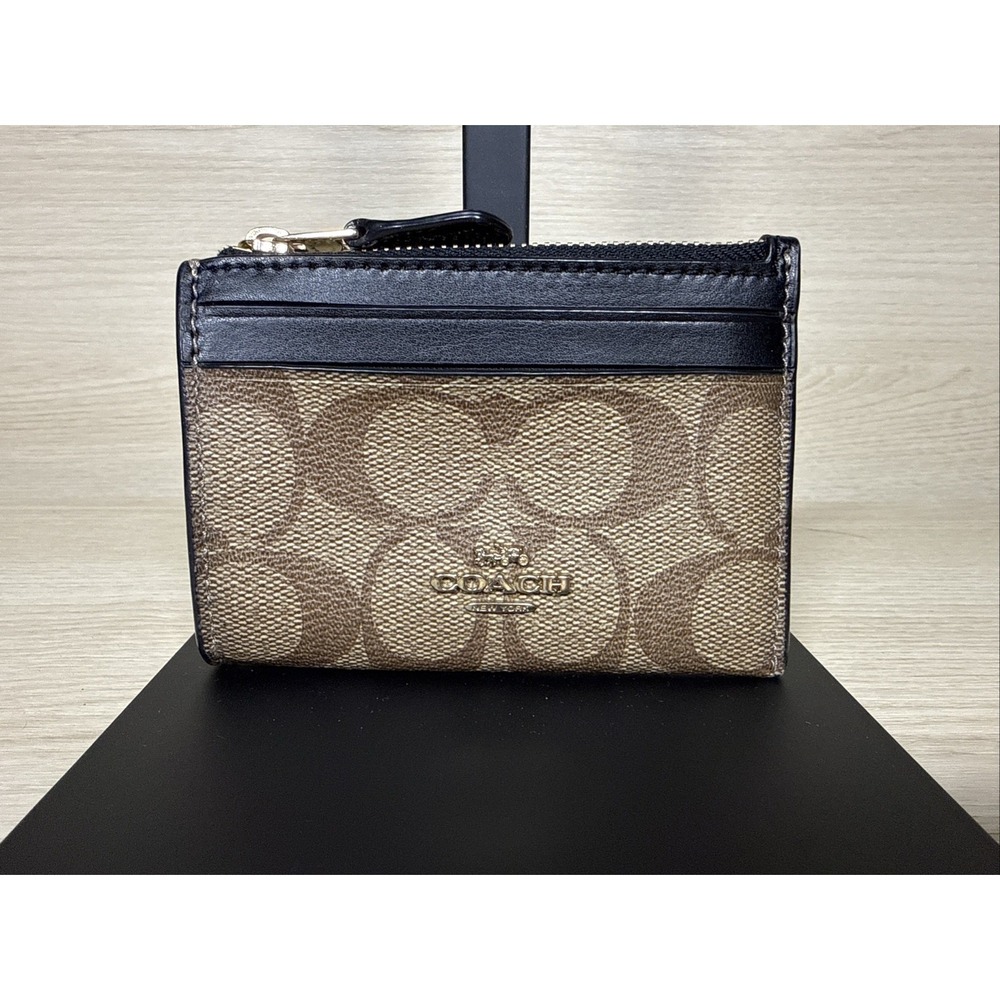 Coach Brown Logo Canvas Leather Key Chain Wallet Zippered ID Holder‎